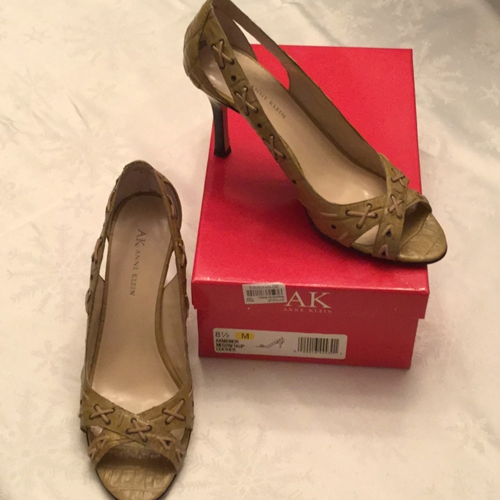 Anne Klein High heels.
